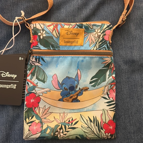 Loungefly Stitch canvas crossbody - Picture 2 of 7
